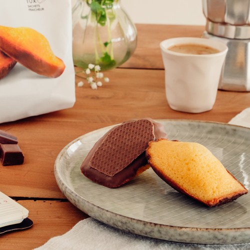 Bonne Maman Madeleine With Milk Chocolate Freshly Wrapped Cakes 