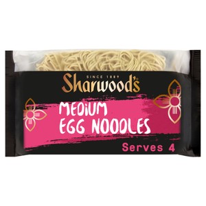 Sharwoods Medium Egg Noodles 