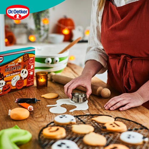 Dr. Oetker Halloween Biscuit Decorating Kit