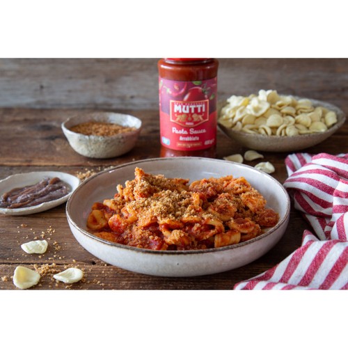 Mutti Tomato Pasta Sauce with Chilli 400g