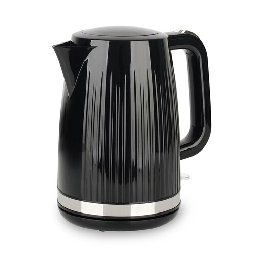 Nutmeg Home Fluted Kettle Black