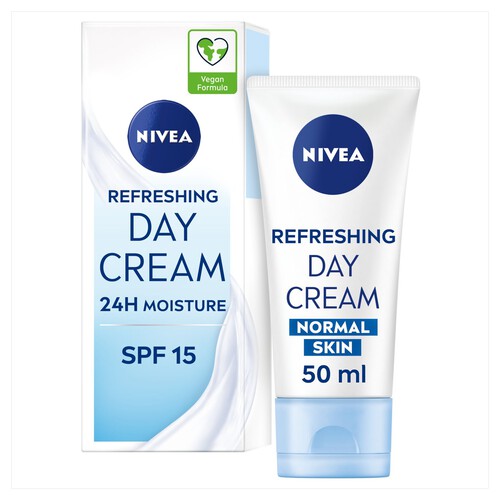 NIVEA Refreshing Day Cream for Normal Skin SPF15