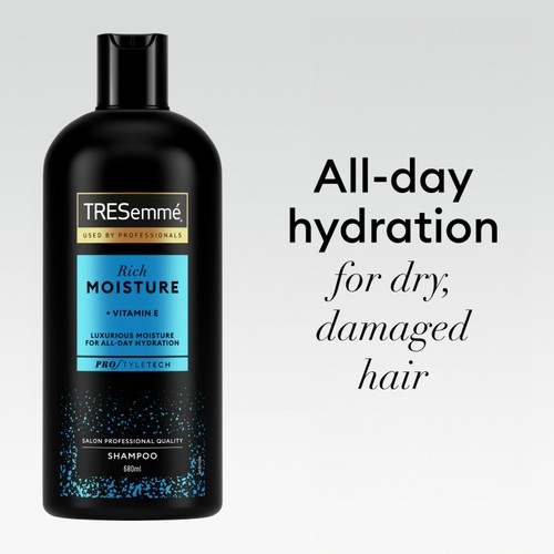 TRESemme Shampoo Rich Moisture 680ml