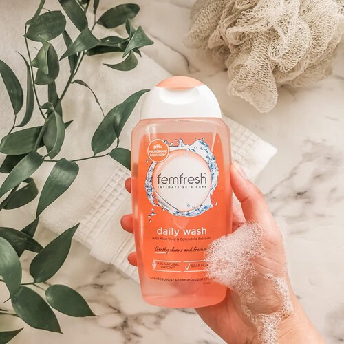 Femfresh Natural Balance Daily Intimate Wash