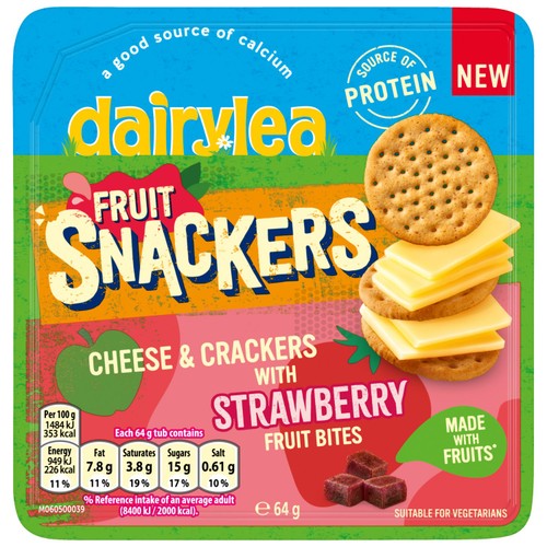 Dairylea Snackers Cheese & Crackers with Strawberry Fruit Bites Snack 64g