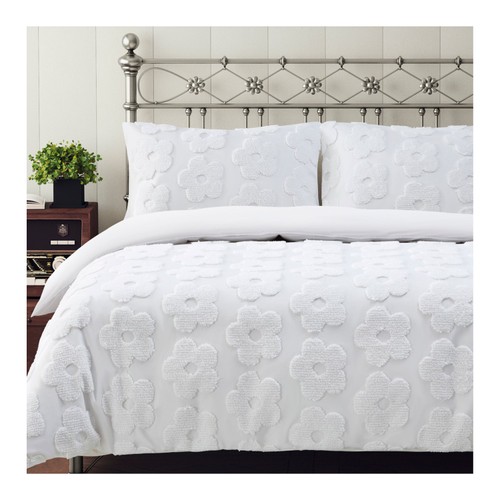Nutmeg Home Tufted Floral Duvet Set Double