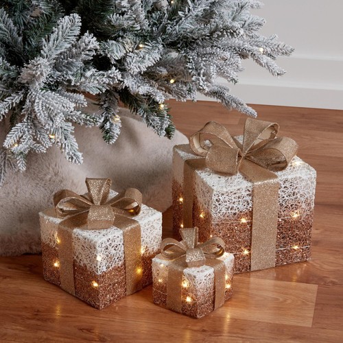 Morrisons 3 Lit Nordic Glow Parcels