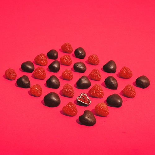 Trufru Natures Raspberries In White & Dark Chocolate 