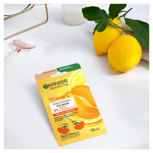 Garnier Brightening Eye Mask with Vitamin C