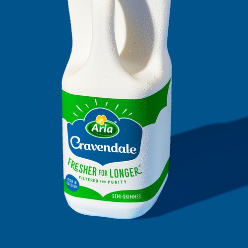 Cravendale Filtered Fresh Semi Skimmed Milk Fresher for Longer 2L