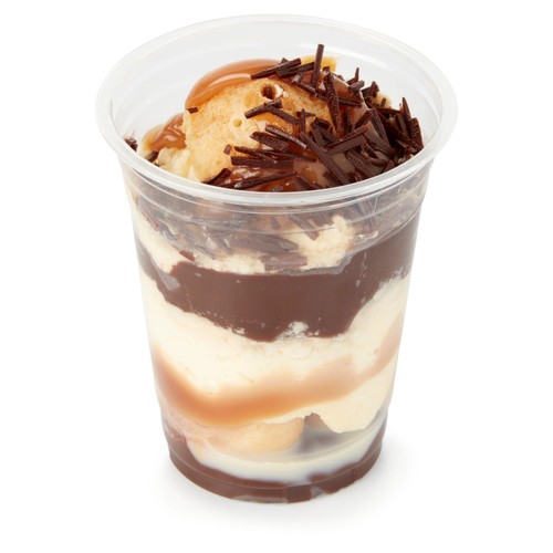 Market Street Fresh Cream Profiterole Sundae