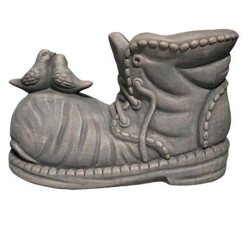 Nutmeg Old Boot Planter