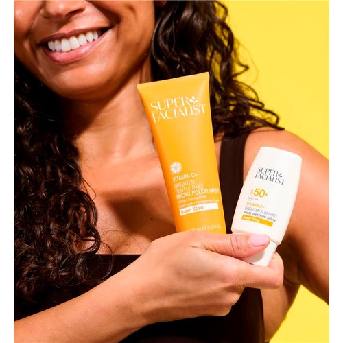 Super Facialist Vitamin C+ Gentle Daily Micro Polish Wash