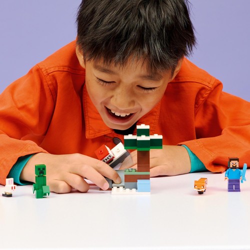 Lego Minecraft Steve's Taiga Adventure 21583