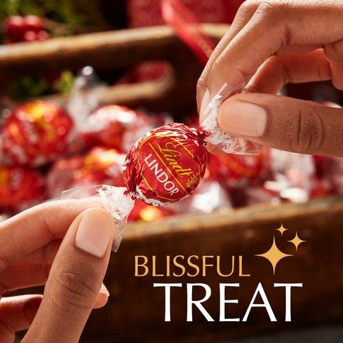 Lindt Lindor Milk Chocolate Truffles Box 137g - Morrisons Online
