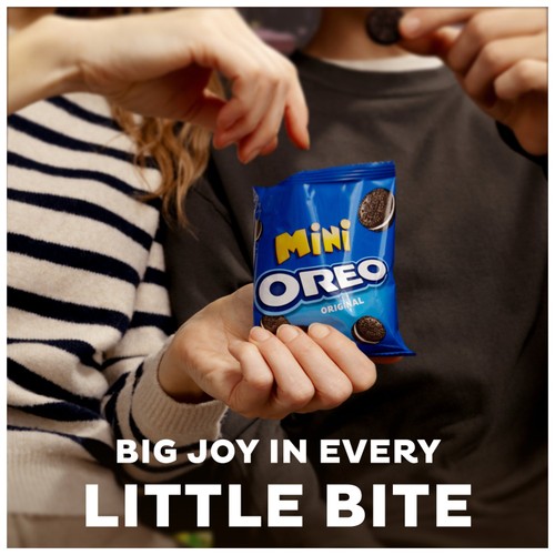 OREO Mini Vanilla Sandwich Biscuits 6 Snack Packs 114g
