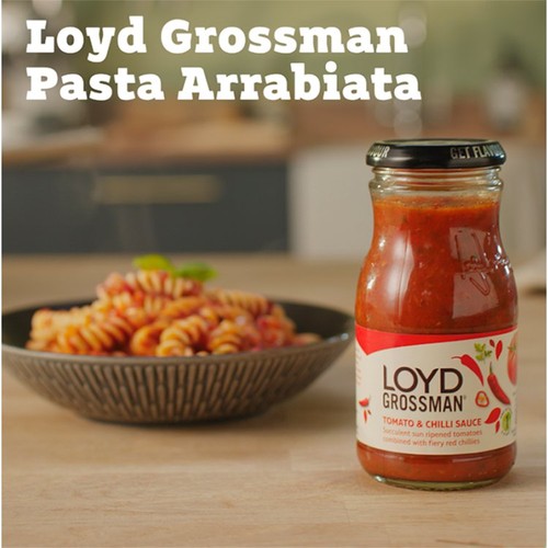 Loyd Grossman Tomato & Chilli Pasta Sauce 660g