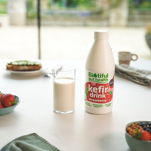 Biotiful Gut Health Kefir Drink Strawberry 1L