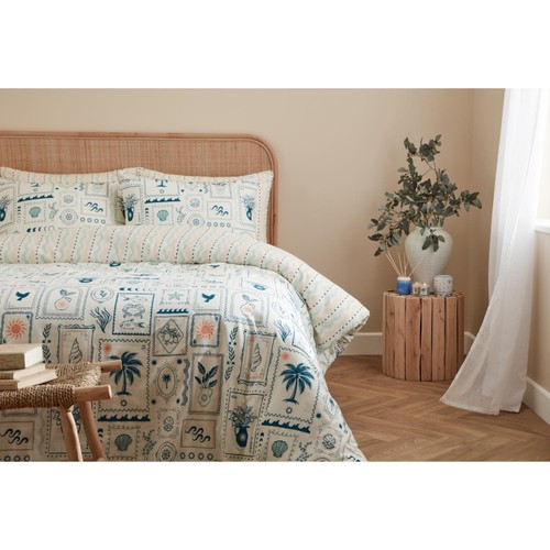 Nutmeg Home Picture Postcard Print Easy Care Duvet Set Double