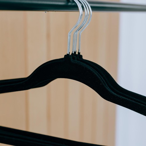 Addis Velvet Hangers 
