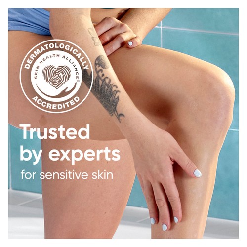 Gillette Venus Deluxe Smooth Sensitive Razor Starter Pack