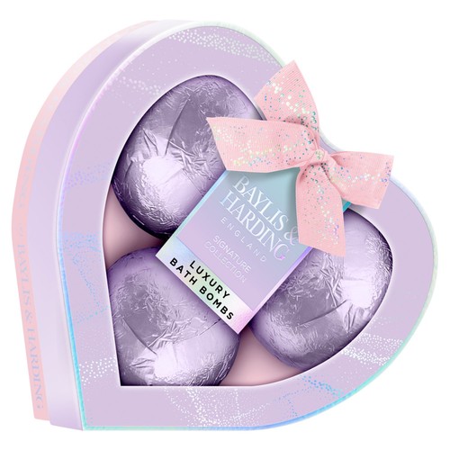 Baylis & Harding Jojoba Vanilla Almond Oil Luxury Bath Bomb Heart Trio