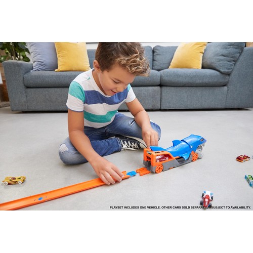 Hot Wheels Shark Chomp Transporter