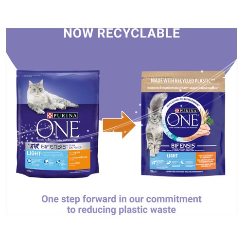 Purina ONE Light Dry Cat Food Rich in Chicken 750g