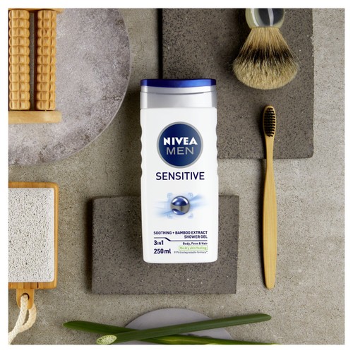 NIVEA MEN Sensitive Shower Gel