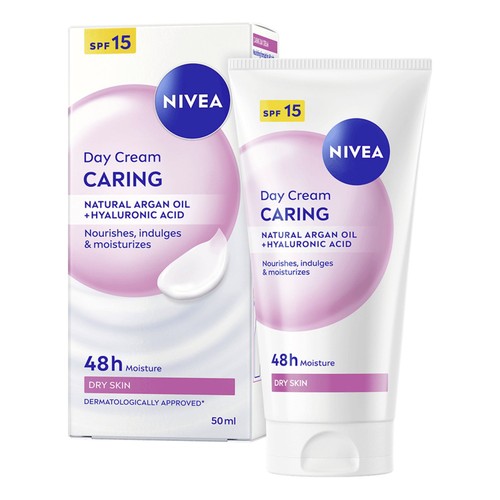 NIVEA Nourishing Day Cream for Dry and Sensitive Skin SPF15 