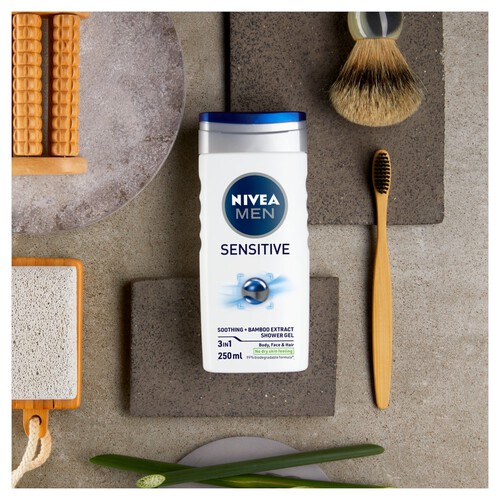 NIVEA MEN Sensitive Shower Gel