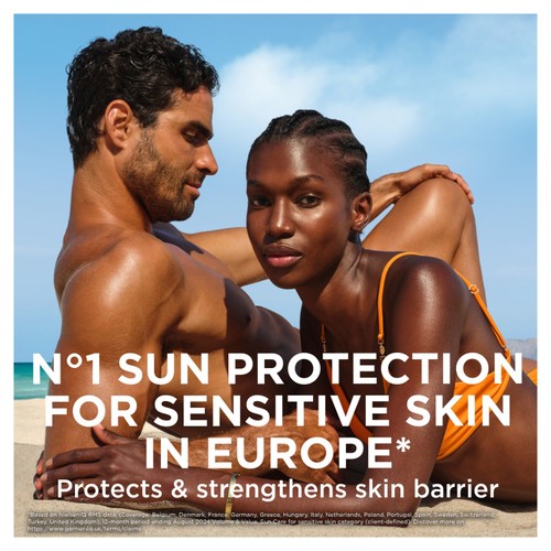 Ambre Solaire SPF 50 Sensitive Advanced Mist 