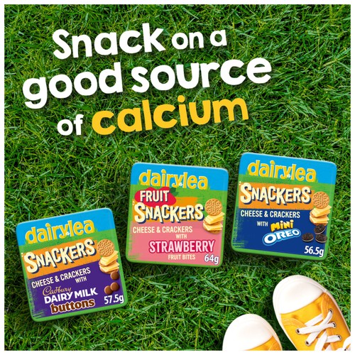 Dairylea Snackers Cheese & Crackers with Strawberry Fruit Bites Snack 64g