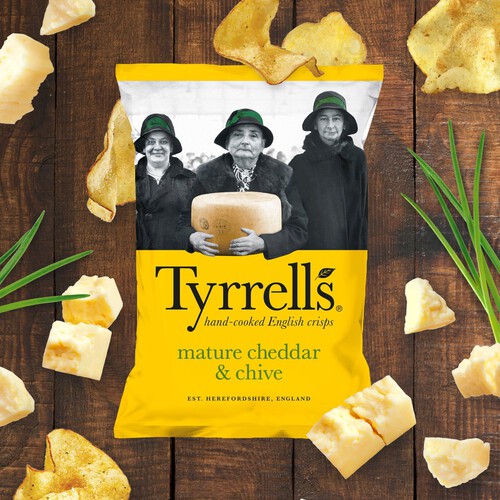 Tyrrells Mature Cheddar & Chive Sharing Crisps 