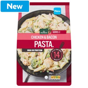 Morrisons Creamy Chicken & Bacon Pasta 700g
