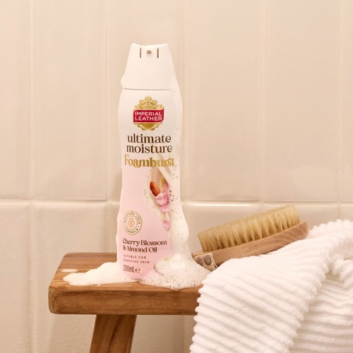 Imperial Leather Cherry Blossom & Almond Oil Foamburst 200ml