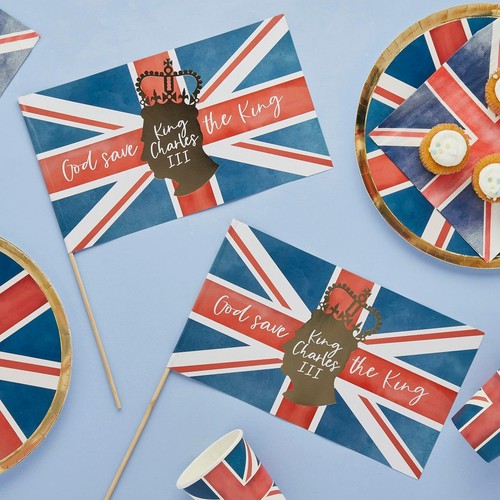 Club Green King Charles Flags