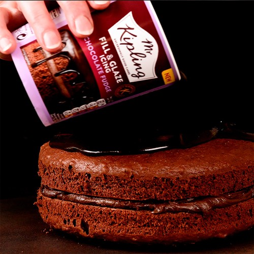 Mr Kipling Signature Baking Chocolate Fudge Fill & Glaze Cake Icing 400g