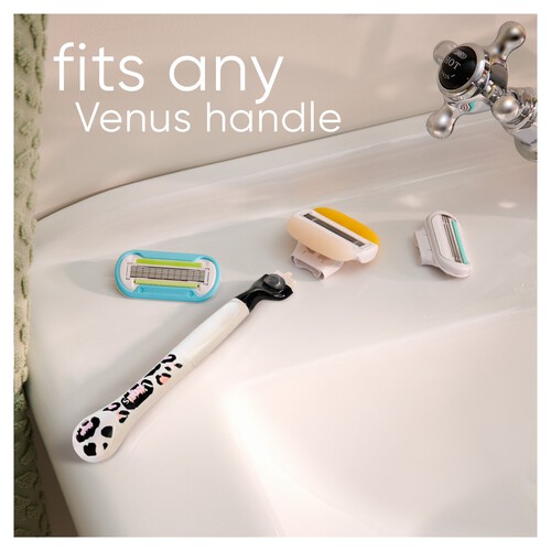 Venus Comfort Glide Leopard Razor