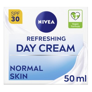 Nivea Refreshing Day Cream 24H Moisture With Vitamin E For Normal Skin Spf30 50Ml