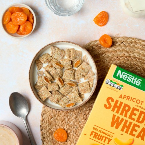 Nestle Shredded Wheat Apricot Fruit Wheats 450g