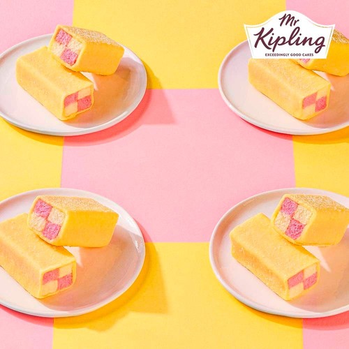 Mr Kipling Mini Battenberg Cakes Multipack Snack 5pk